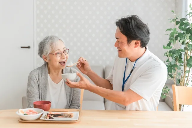 夕食の様子